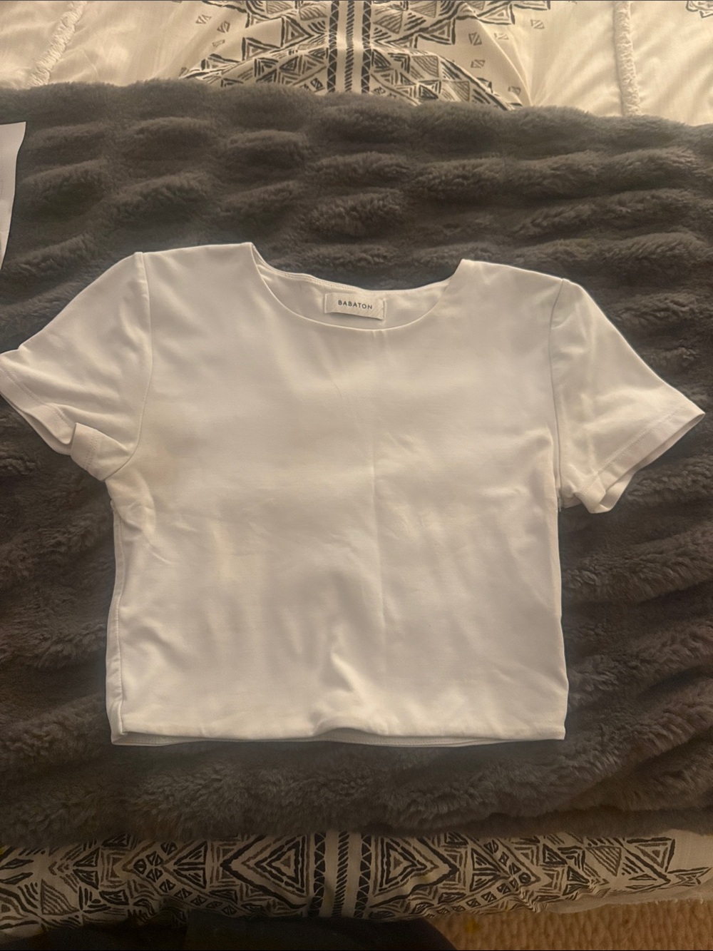 Babaton White Short Crewneck Crop Top